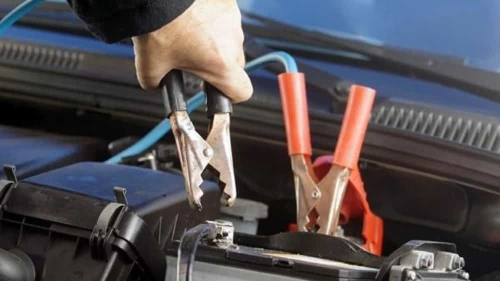 Tahran otoyolunda pil tahliyesi ve mobil pil tahliyesi